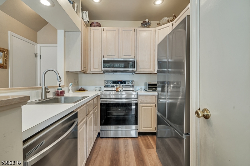 Wood Duck Pond - Residential