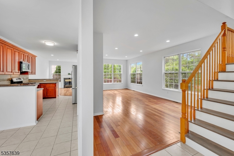 63 Albert Ct