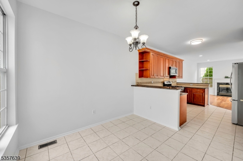63 Albert Ct