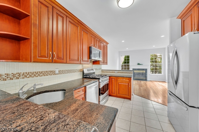 63 Albert Ct