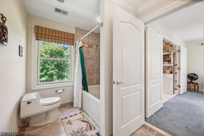 Mountain Top View Side - Residential