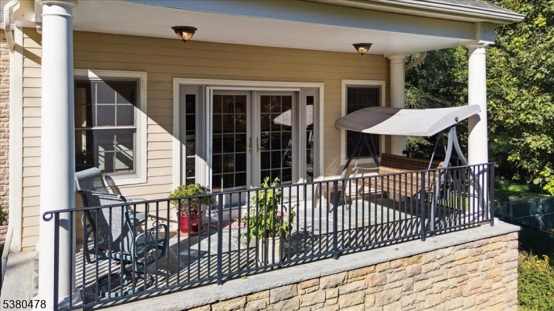 Mountain Top View Side - Residential