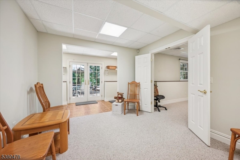 Mountain Top View Side - Residential