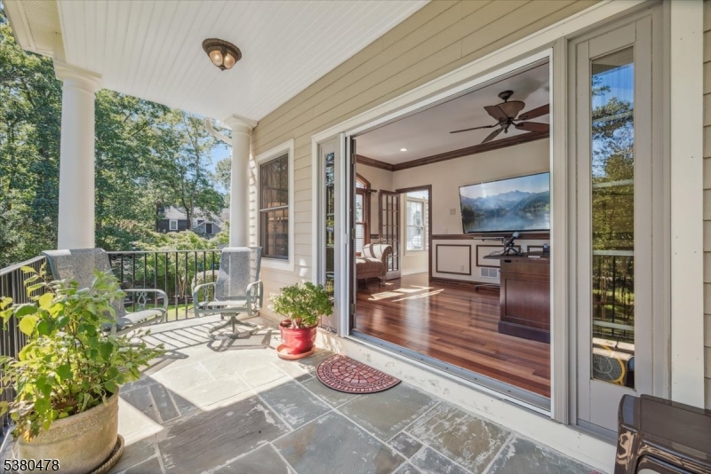 Mountain Top View Side - Residential