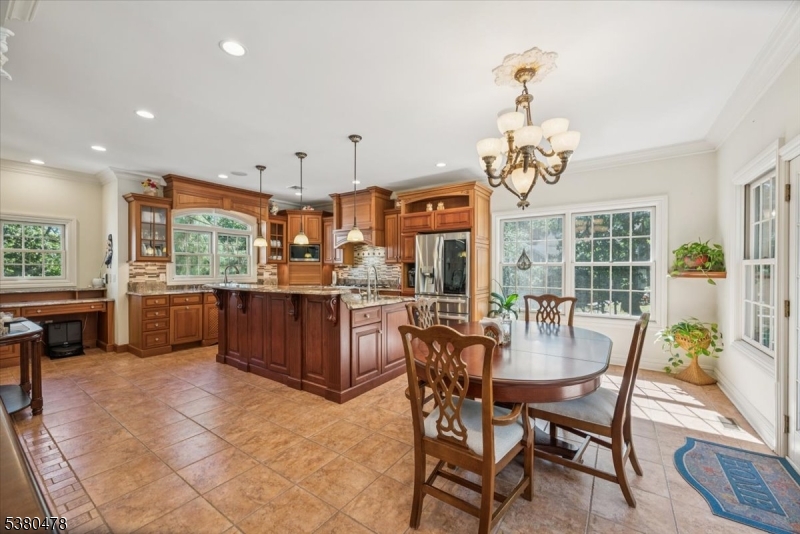 Mountain Top View Side - Residential