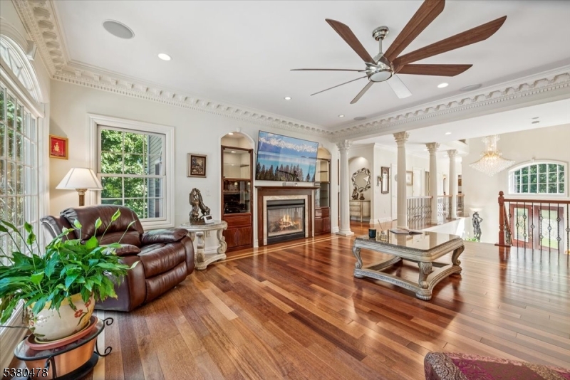 Mountain Top View Side - Residential