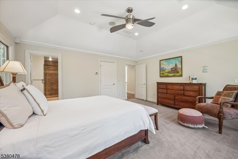 Mountain Top View Side - Residential