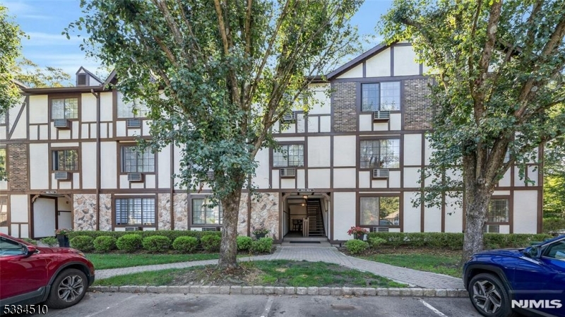 Ridge Gardens - Residential