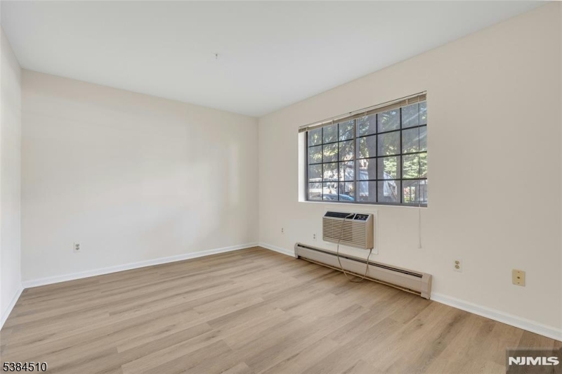 Ridge Gardens - Residential