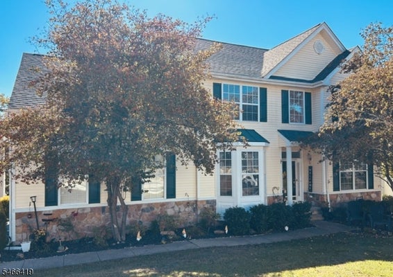 7 CRESTVIEW DR, HACKETTSTOWN, NJ 07840 - Image 461bc5c818f20e4e473050237b4c9ae5/674788544