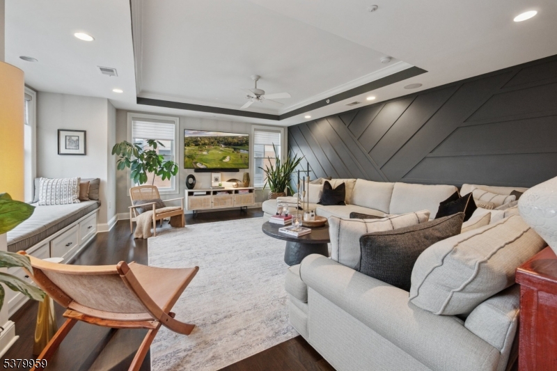 40 Park - Residential