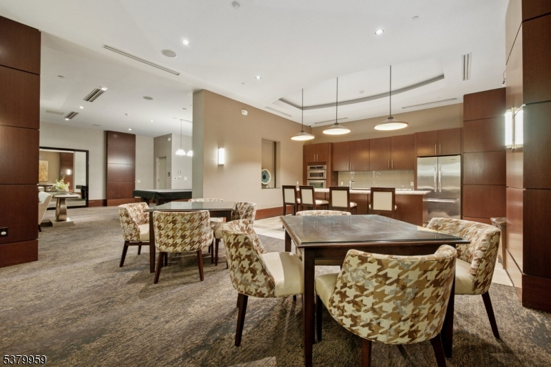 40 Park - Residential