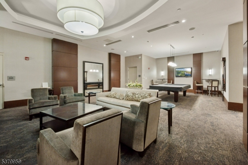 40 Park - Residential