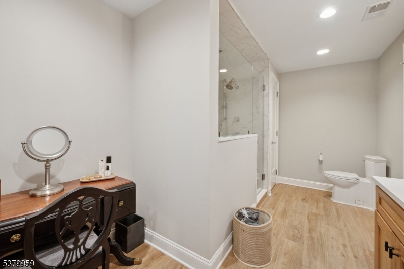 40 Park - Residential