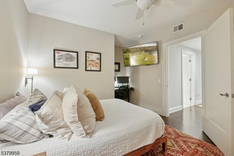 40 Park - Residential