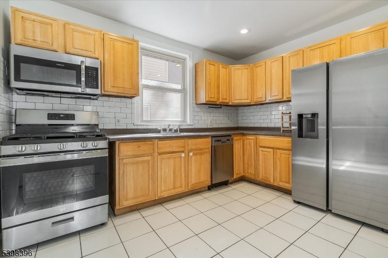 Frog Hollow/Walnut St - Residential Lease