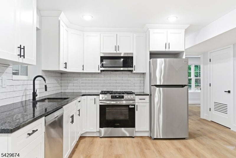 129 Mt Pleasant Ave 1 - Photo 3