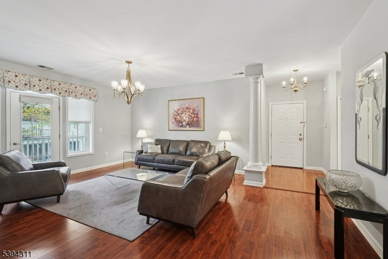 Four Seasons - Residential