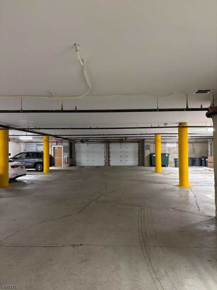 Four Seasons - Residential