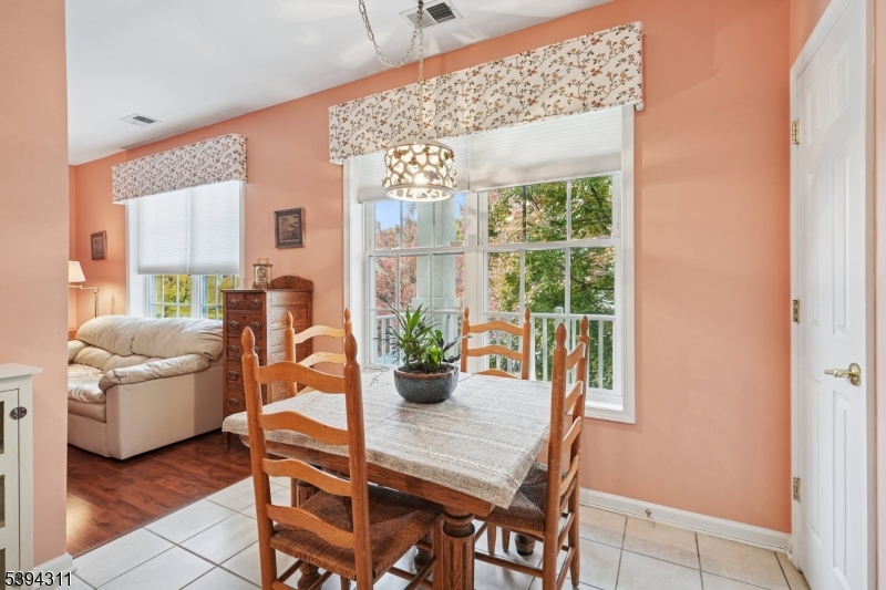 Four Seasons - Residential