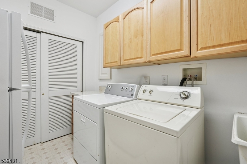 Four Seasons - Residential