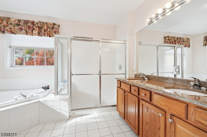 Four Seasons - Residential