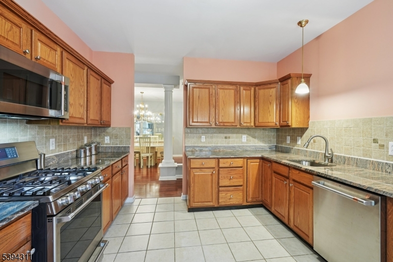 Four Seasons - Residential