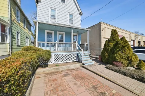 MLS: 3950834