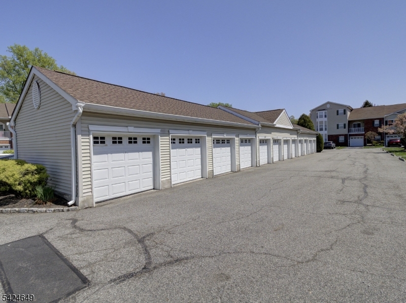 Hunting Meadows - Residential