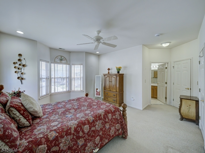 Hunting Meadows - Residential