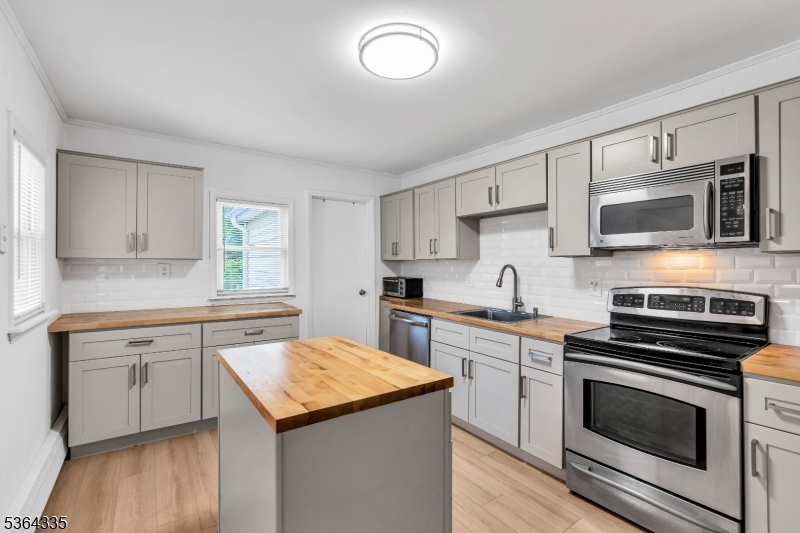 Upper Greenwood Lake - Residential