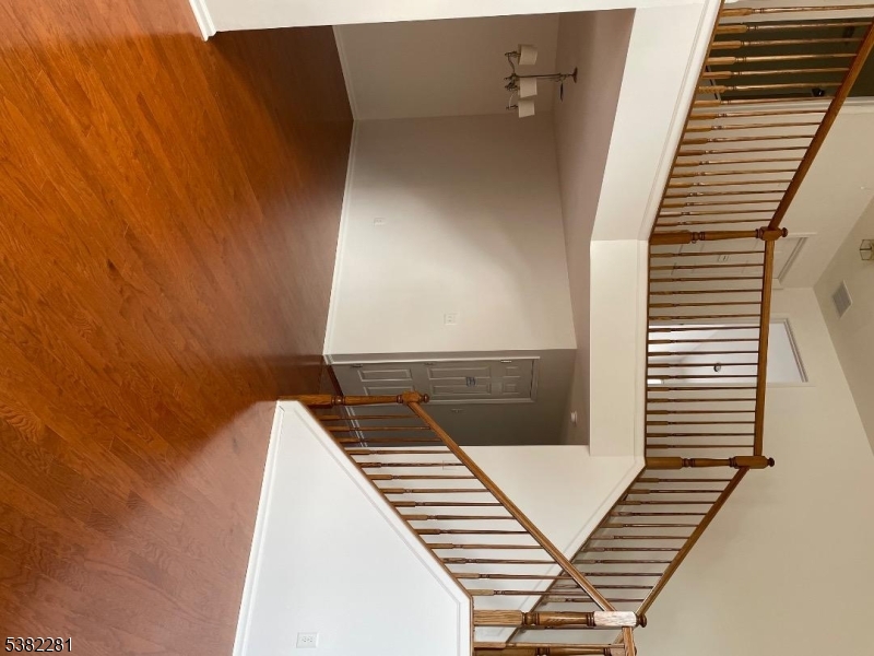 Hamilton Crest - Residential Lease