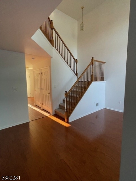 Hamilton Crest - Residential Lease