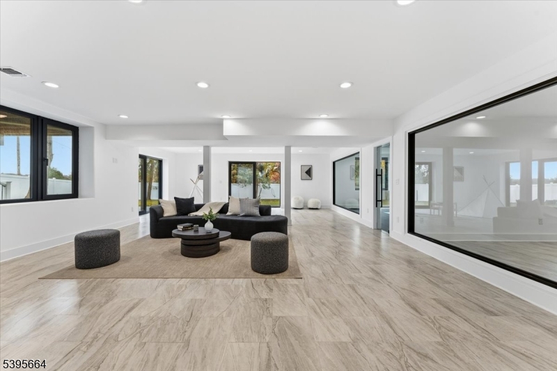 Collins - Residential