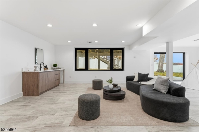 Collins - Residential