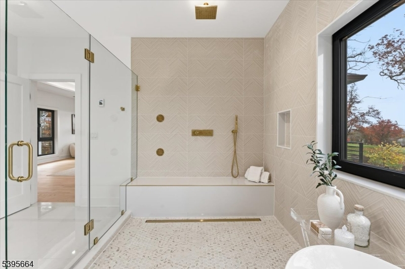 Collins - Residential