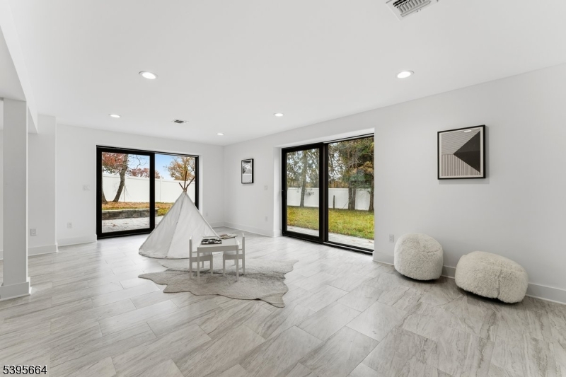 Collins - Residential