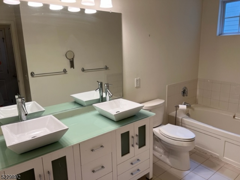 Morris Place - Residential Lease