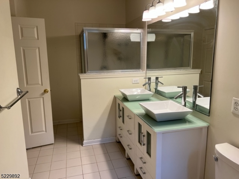 Morris Place - Residential Lease