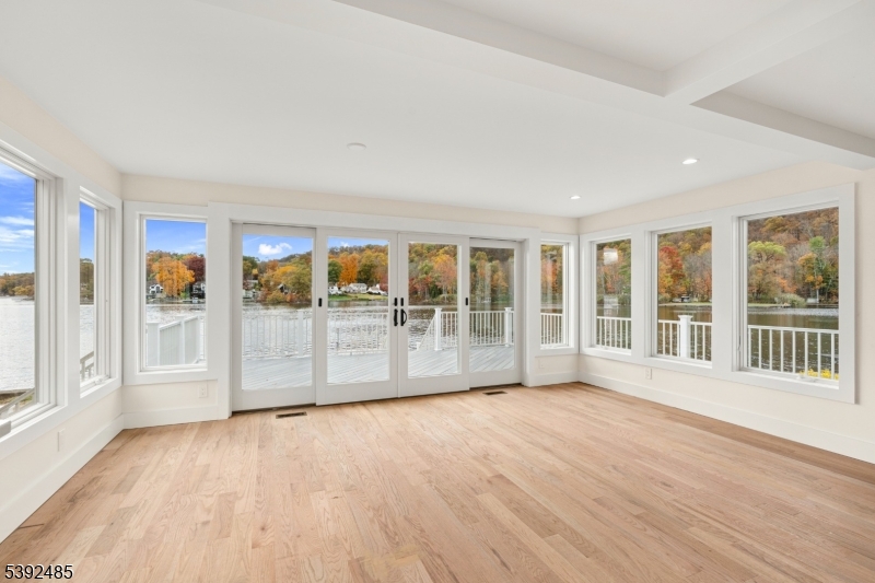 LAKE MOHAWK - Residential