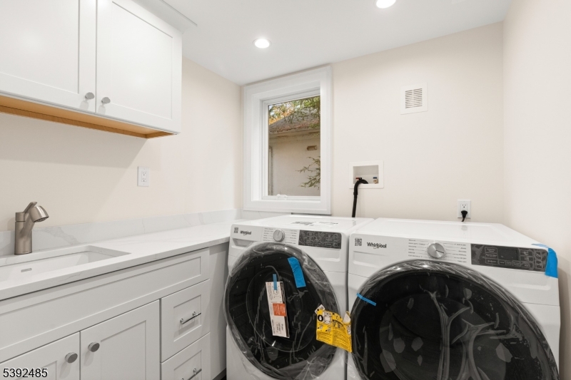 LAKE MOHAWK - Residential