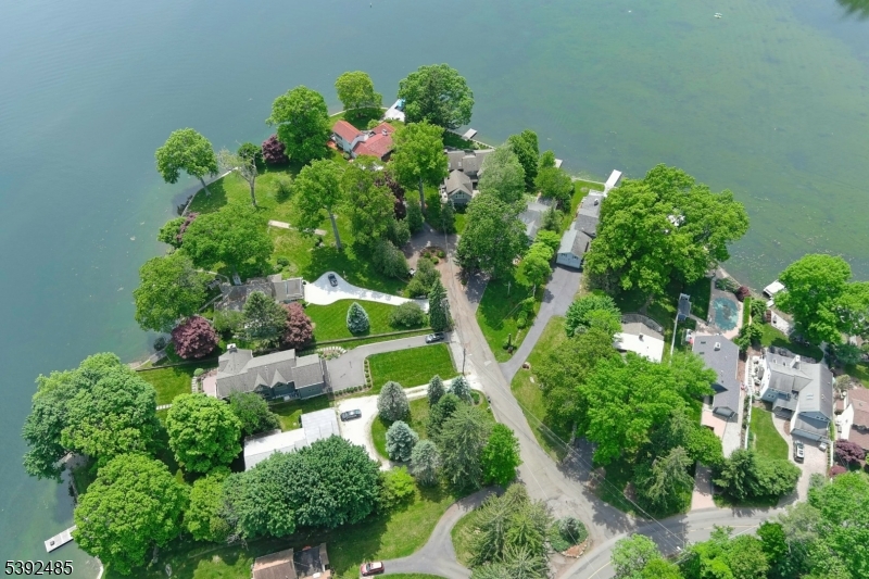 LAKE MOHAWK - Residential