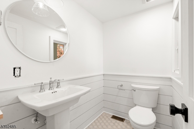 LAKE MOHAWK - Residential