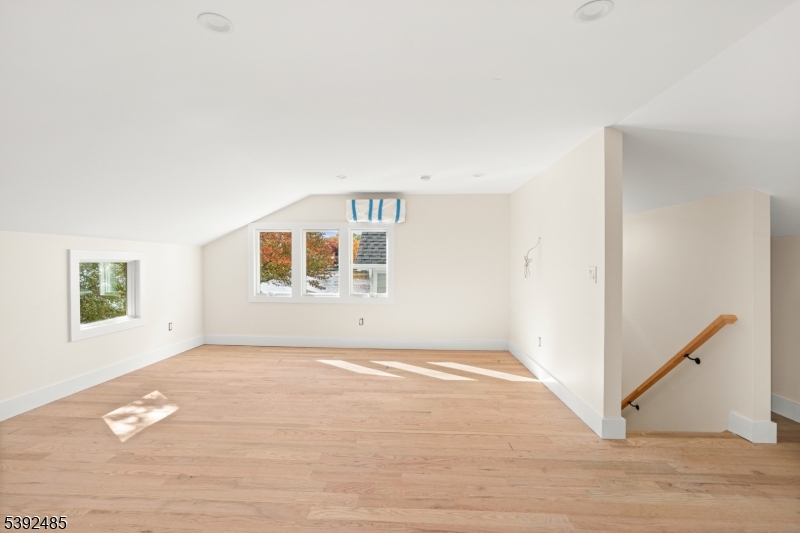 LAKE MOHAWK - Residential