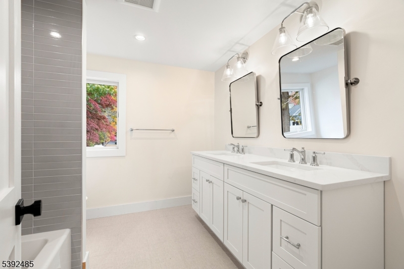 LAKE MOHAWK - Residential