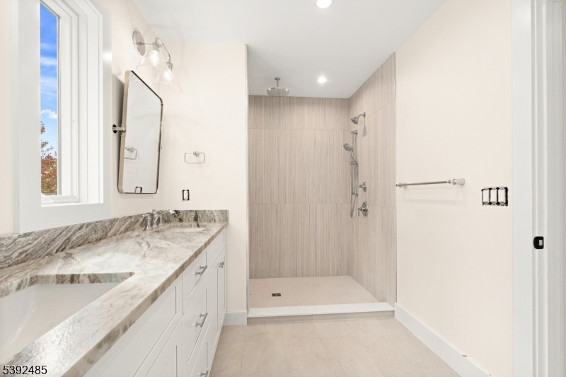 LAKE MOHAWK - Residential