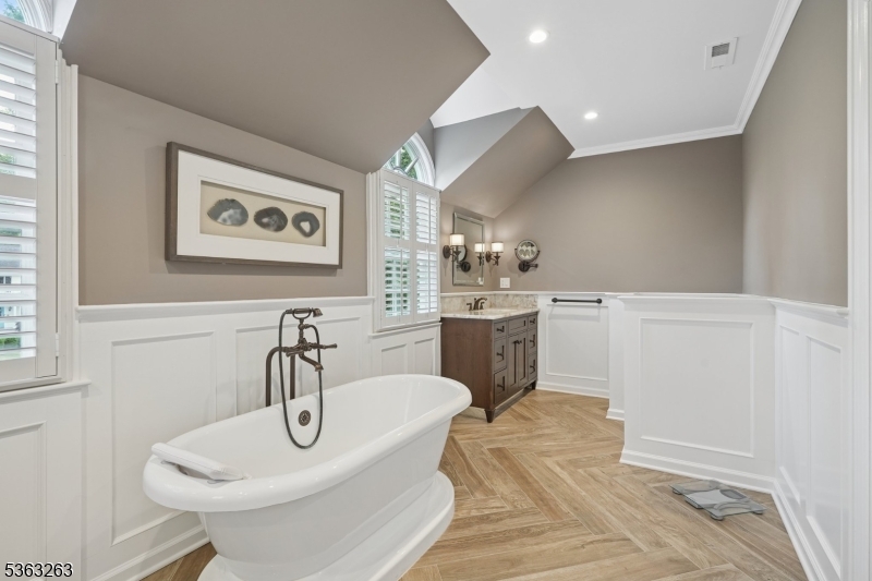 WICKHAM WOODS - Residential