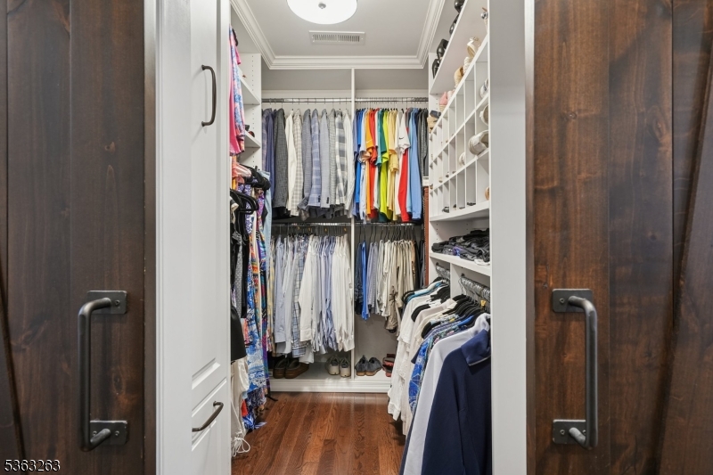 WICKHAM WOODS - Residential