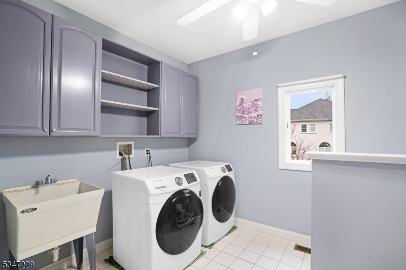 Summit Woods - Residential