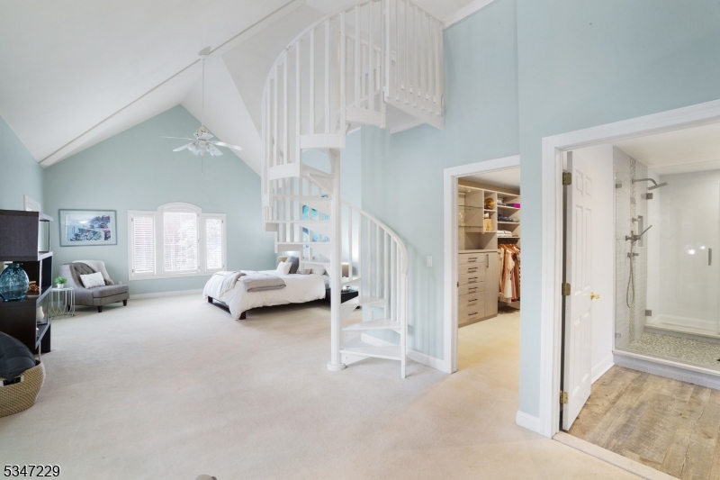 Summit Woods - Residential